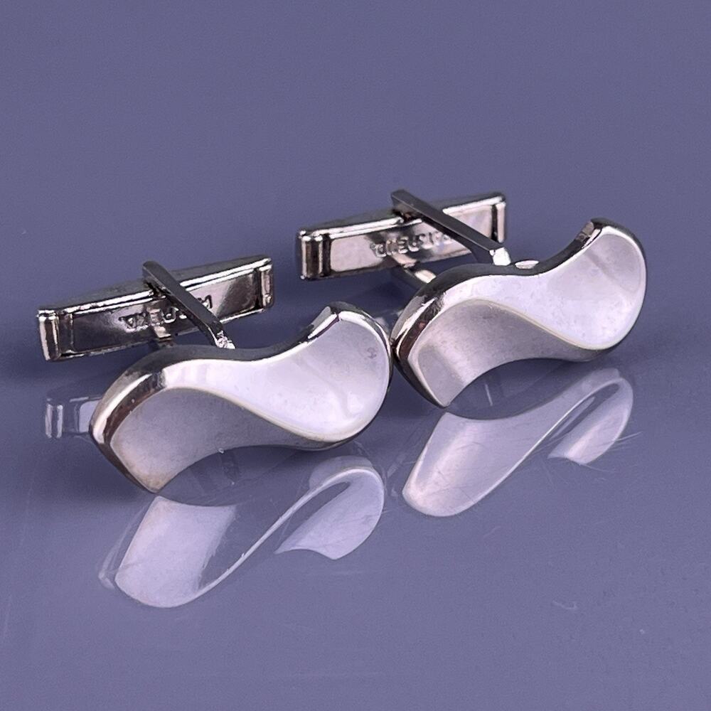 Simple S Twist Shape Cufflinks Silver Tone Polished Finish Swoop Vintage